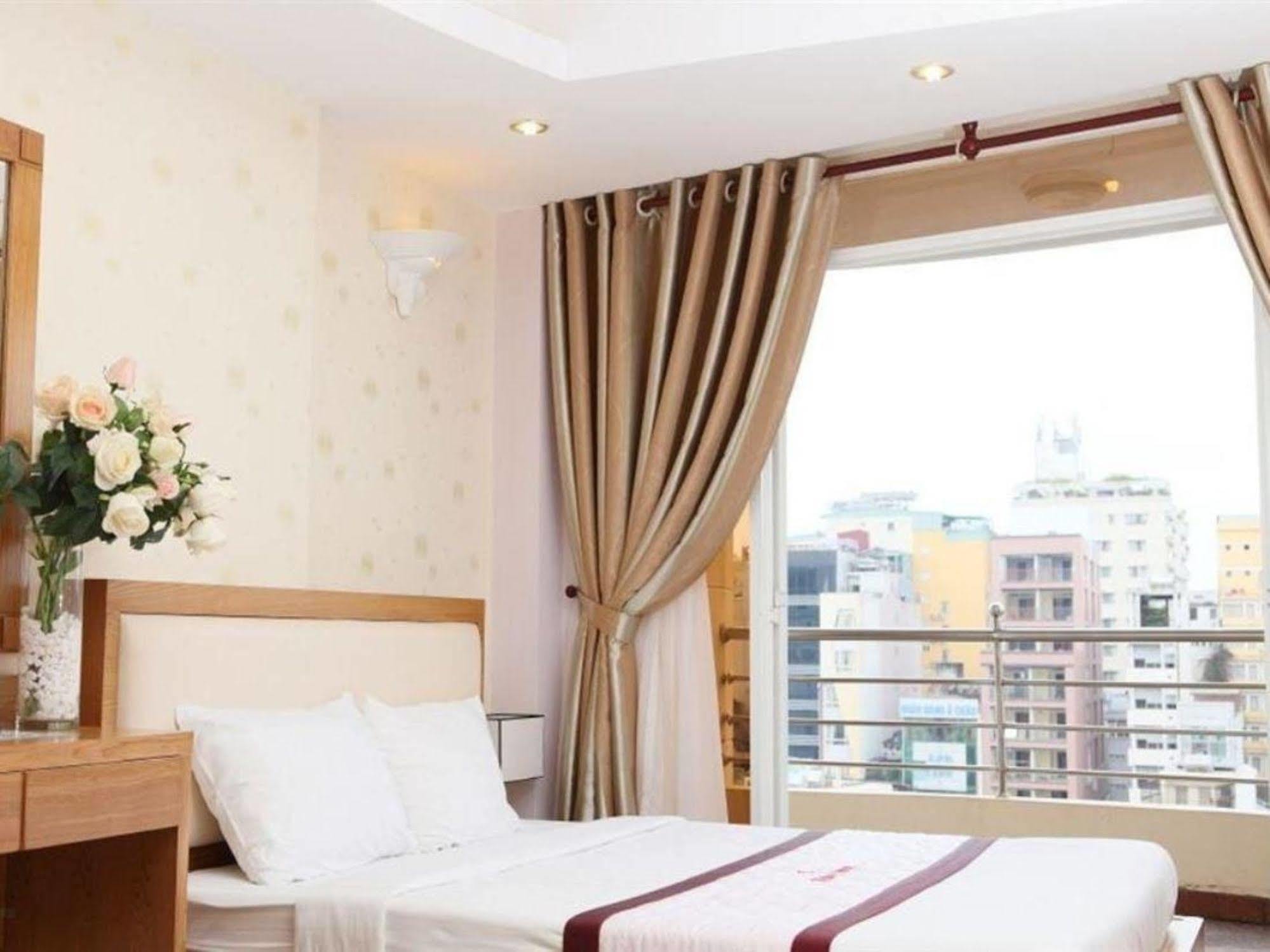 Ruby Hotel Ho Şi Min Exterior foto